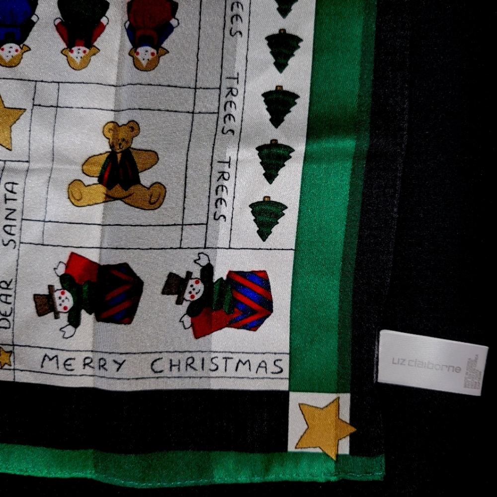 Liz Claiborne Christmas scarf - Picture 4 of 6